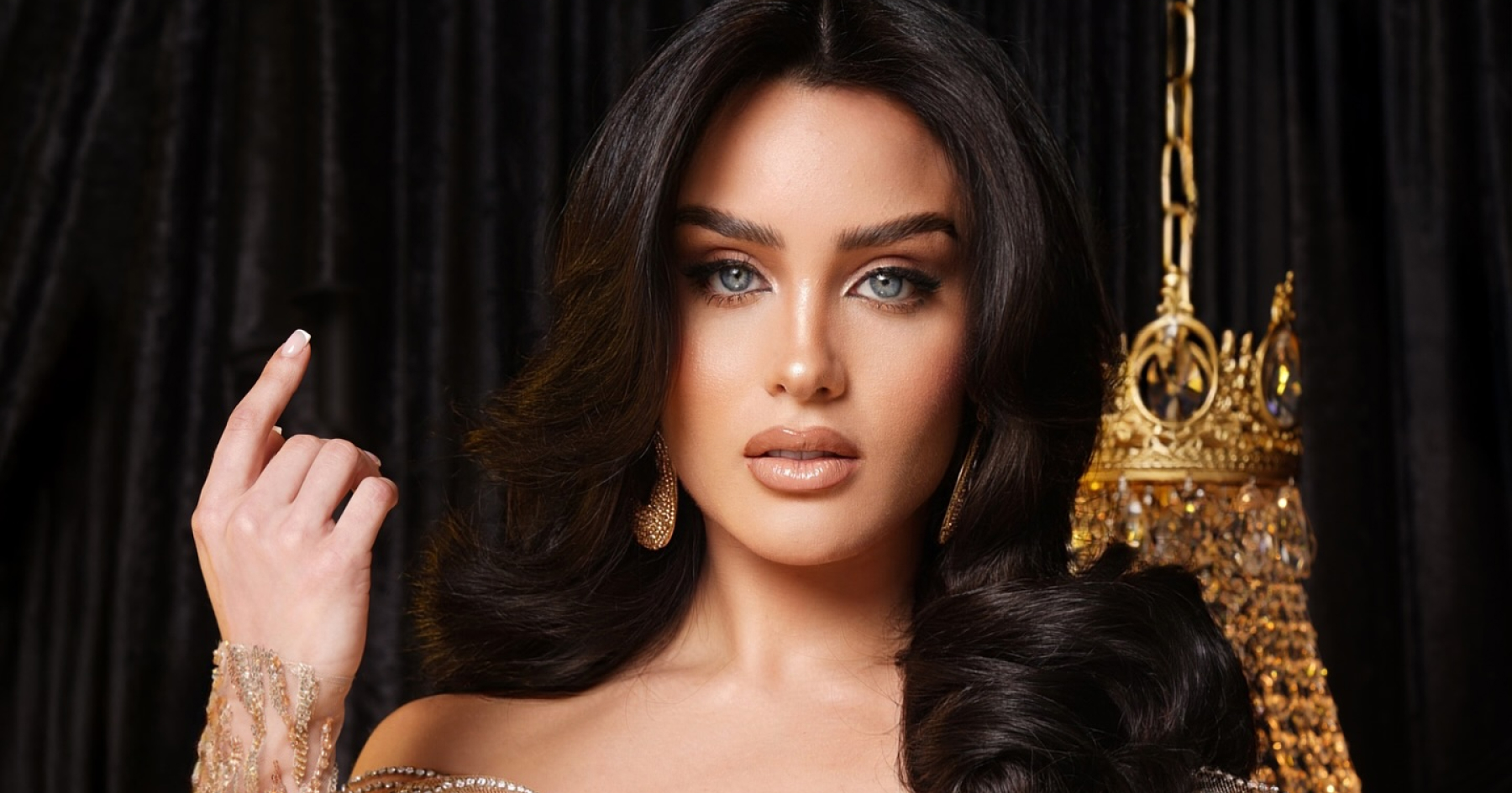 The Meta Gold Digger: How Mia Dio Became Rich Playing Poor