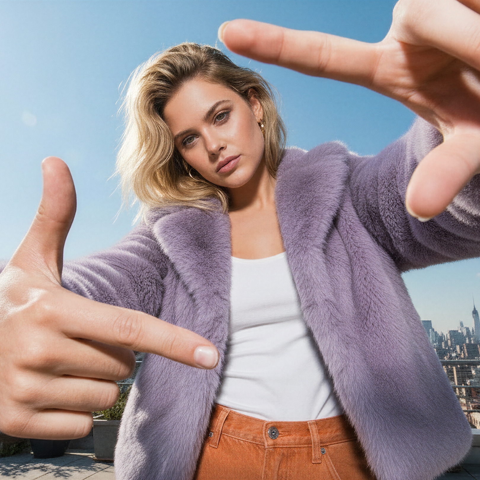Why Does Instagram Crop Photos? (An Instagram Post Size Guide)