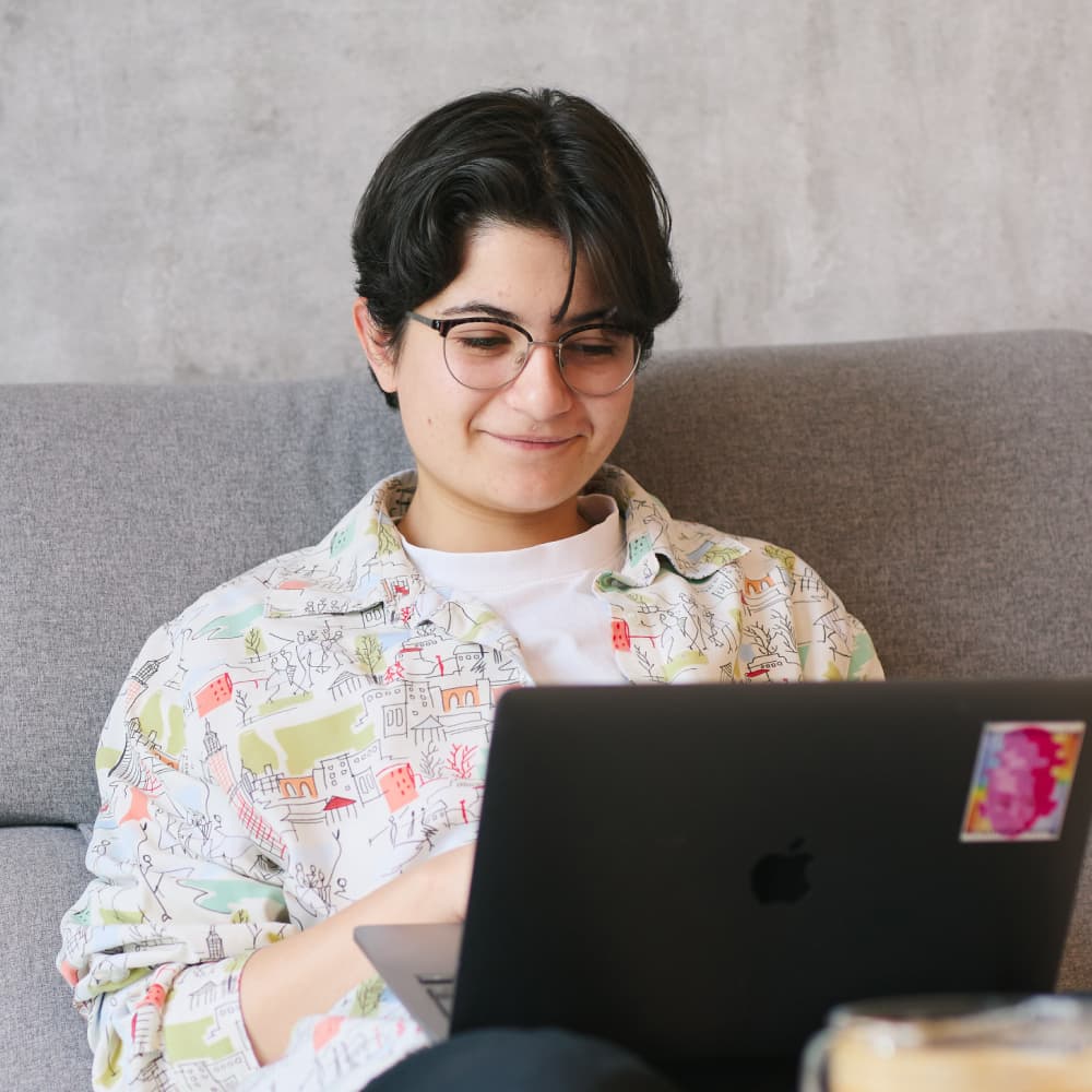 https://mccdn.me/martcdn/careers-next/pages/team/customer-experience/impact/01.jpg