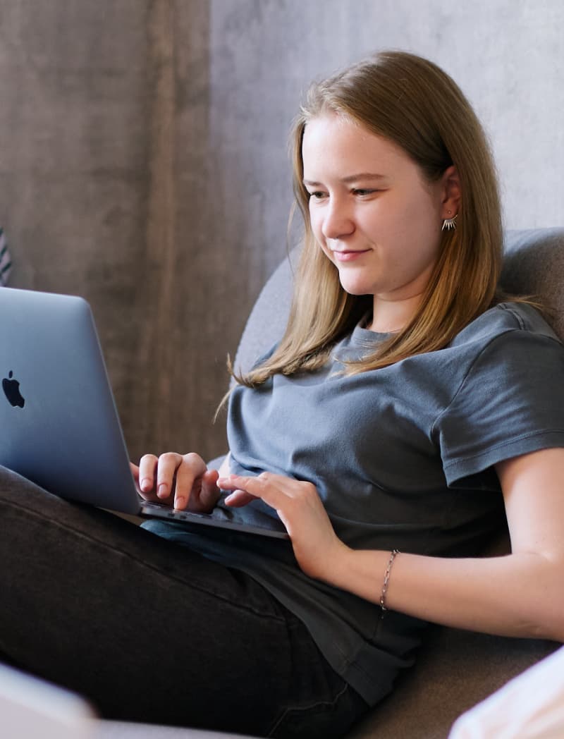 https://mccdn.me/martcdn/careers-next/pages/team/customer-experience/impact/03.jpg
