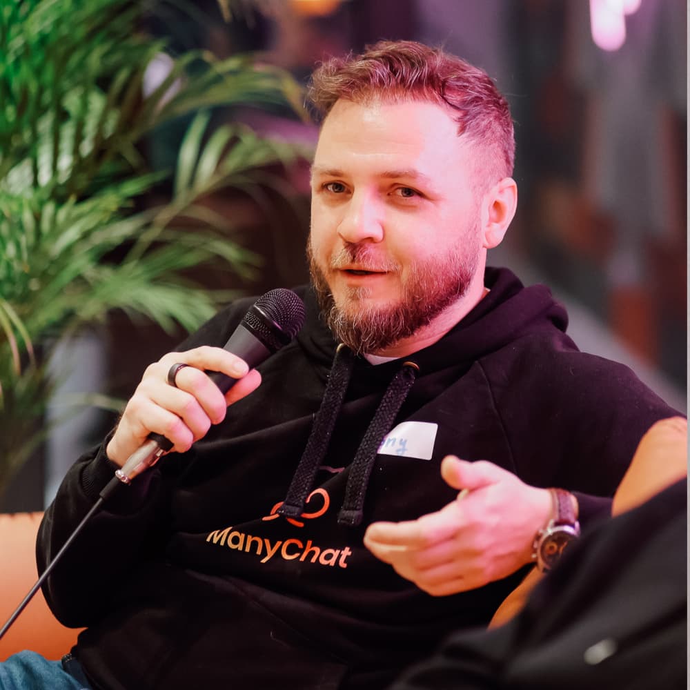 https://mccdn.me/martcdn/careers-next/pages/team/engineering/impact/04.jpg