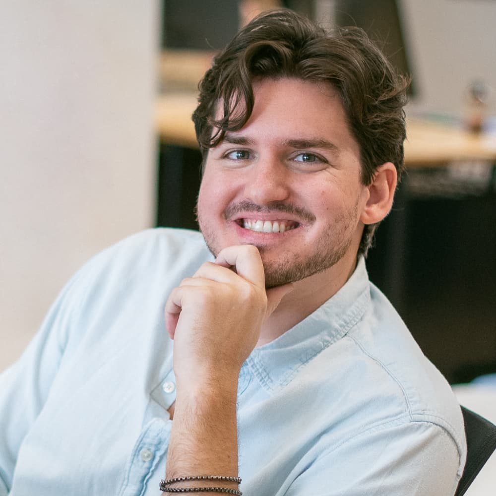 https://mccdn.me/martcdn/careers-next/pages/team/marketing/impact/04v2.jpg