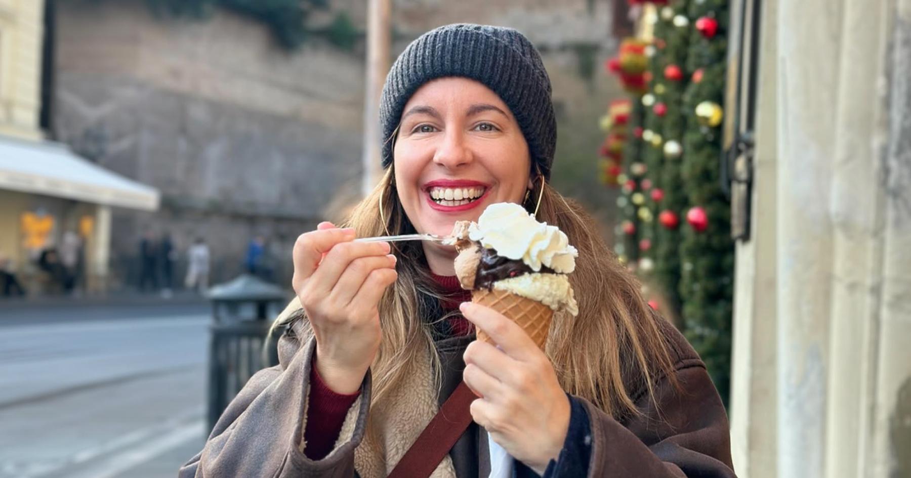 The Instagram DM Strategy Paloma Fernandez Uses To Generate 19k+ Course Sales Cover Image