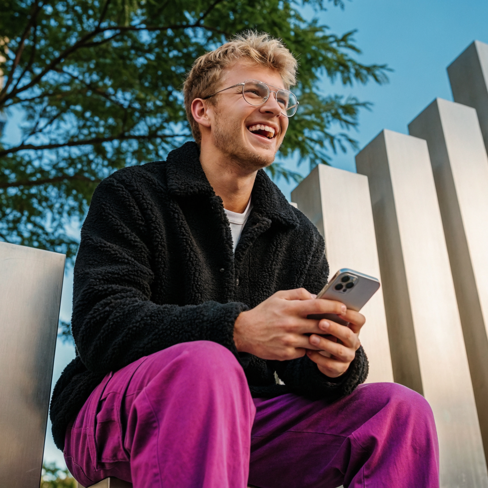 TikTok LIVE Monetization: How to Make a LIVE-ing